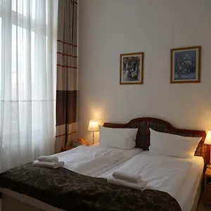 City Pension Berlin 2* Berlin